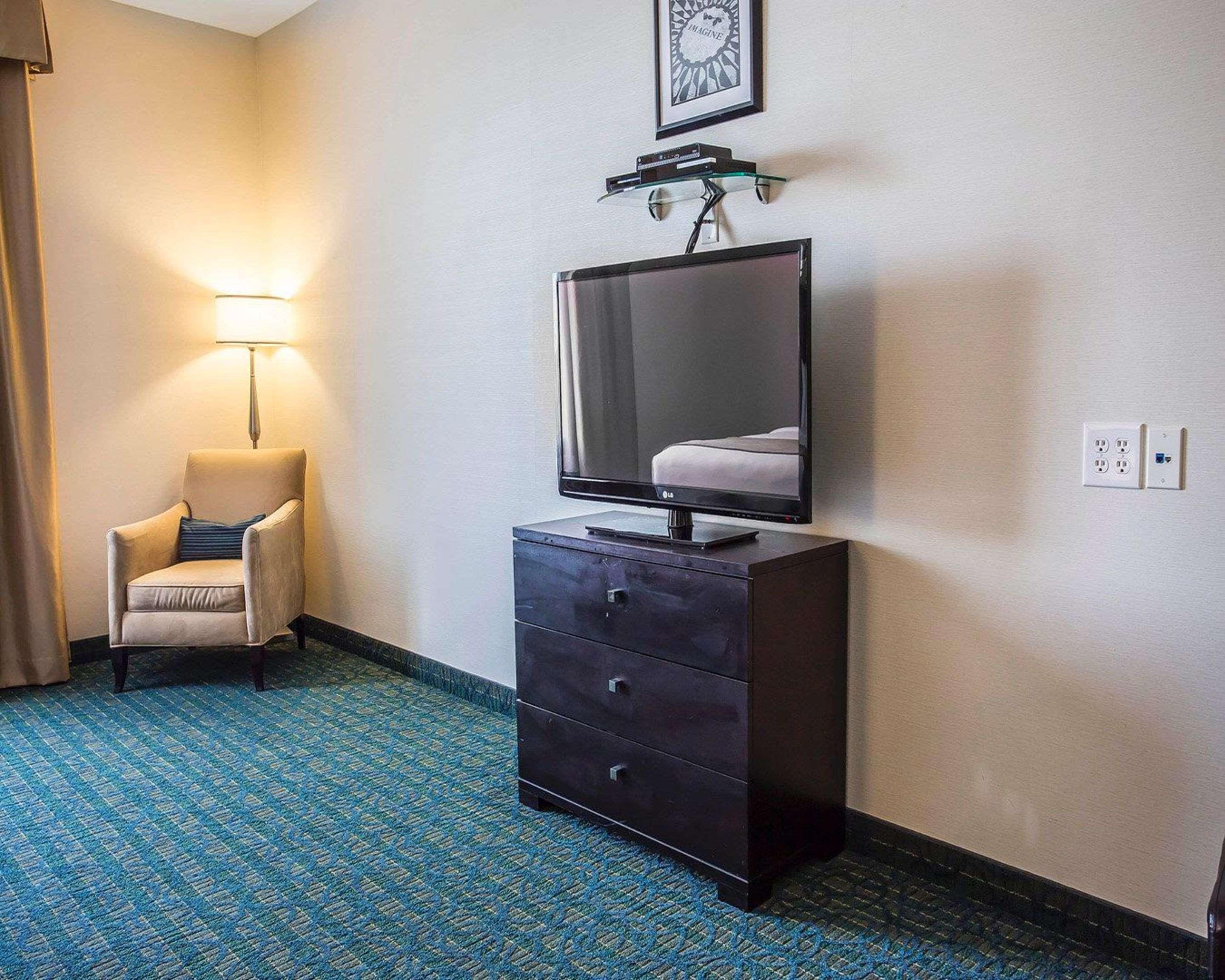 Comfort Hotel Bayer'S Lake Timberlea Luaran gambar