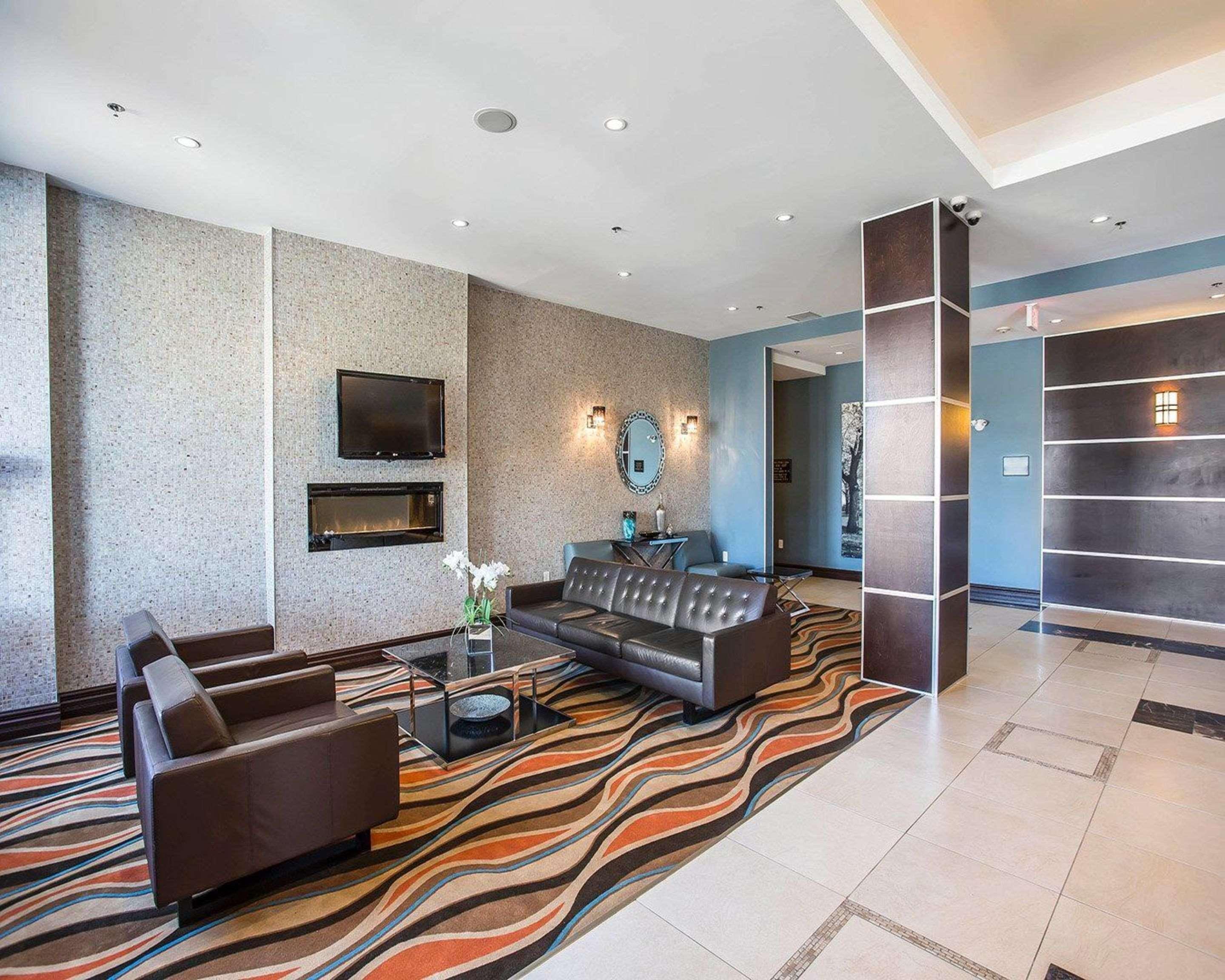 Comfort Hotel Bayer'S Lake Timberlea Luaran gambar