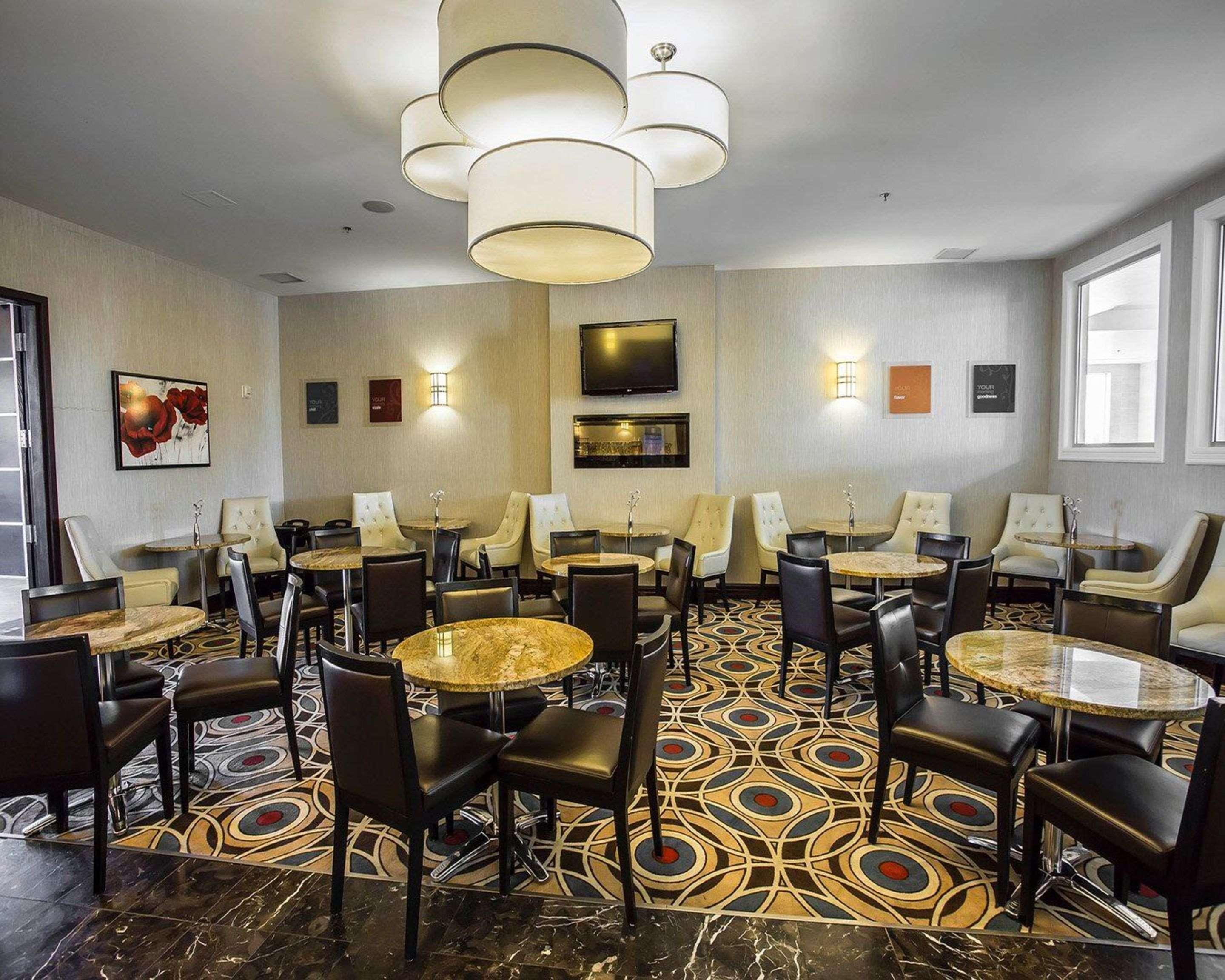 Comfort Hotel Bayer'S Lake Timberlea Luaran gambar