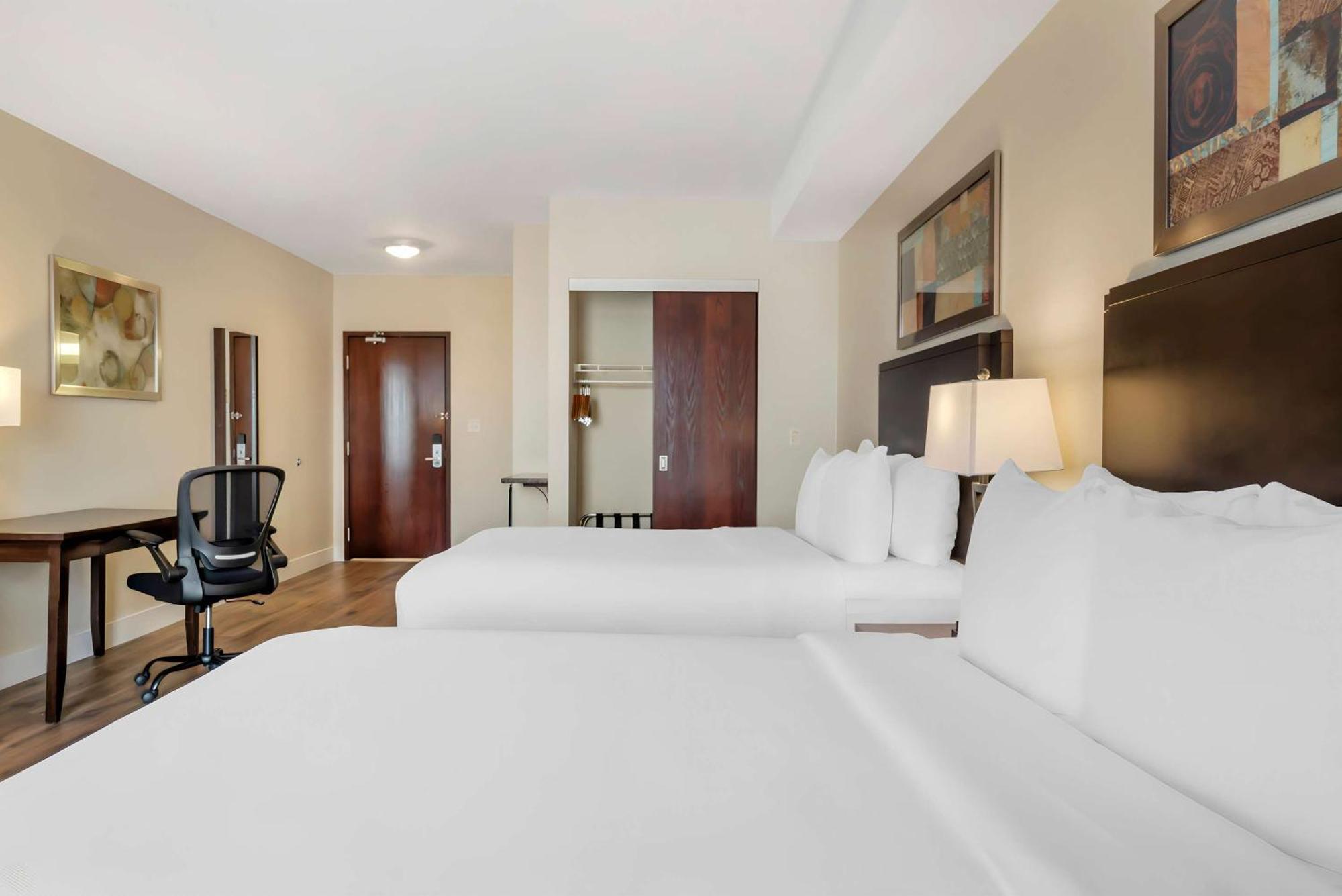 Comfort Hotel Bayer'S Lake Timberlea Luaran gambar