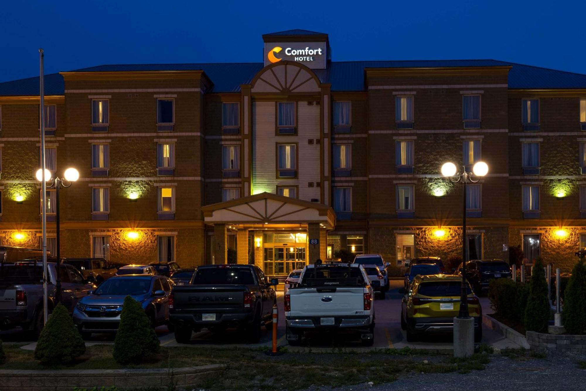 Comfort Hotel Bayer'S Lake Timberlea Luaran gambar